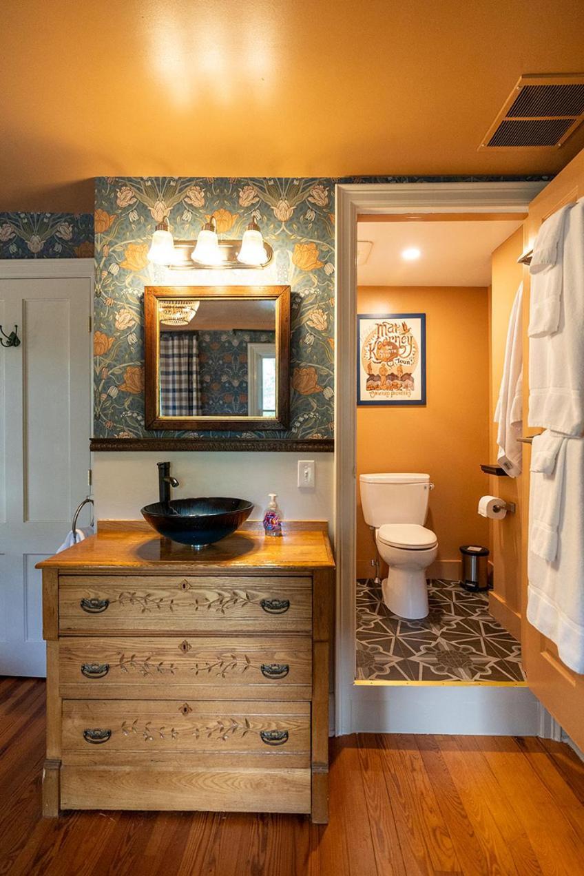 Bed and Breakfast Wilder House Berkshires Sheffield Экстерьер фото